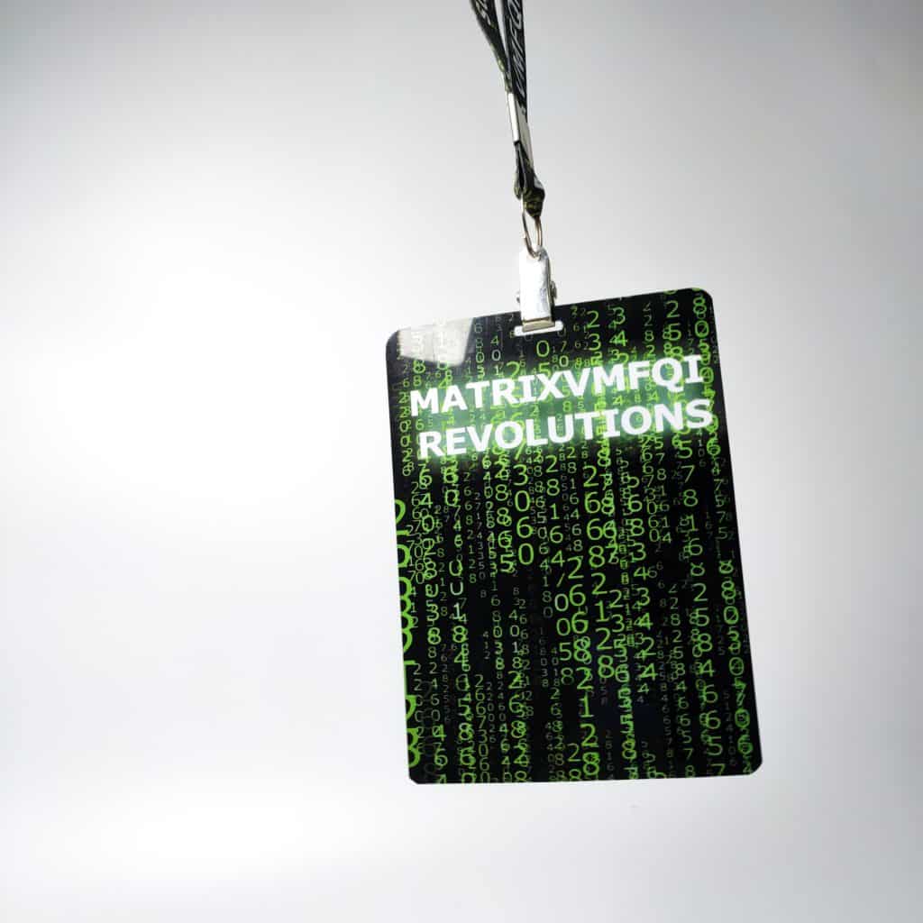 Credencial em pvc ou couche para feiras e eventos cracha crachás