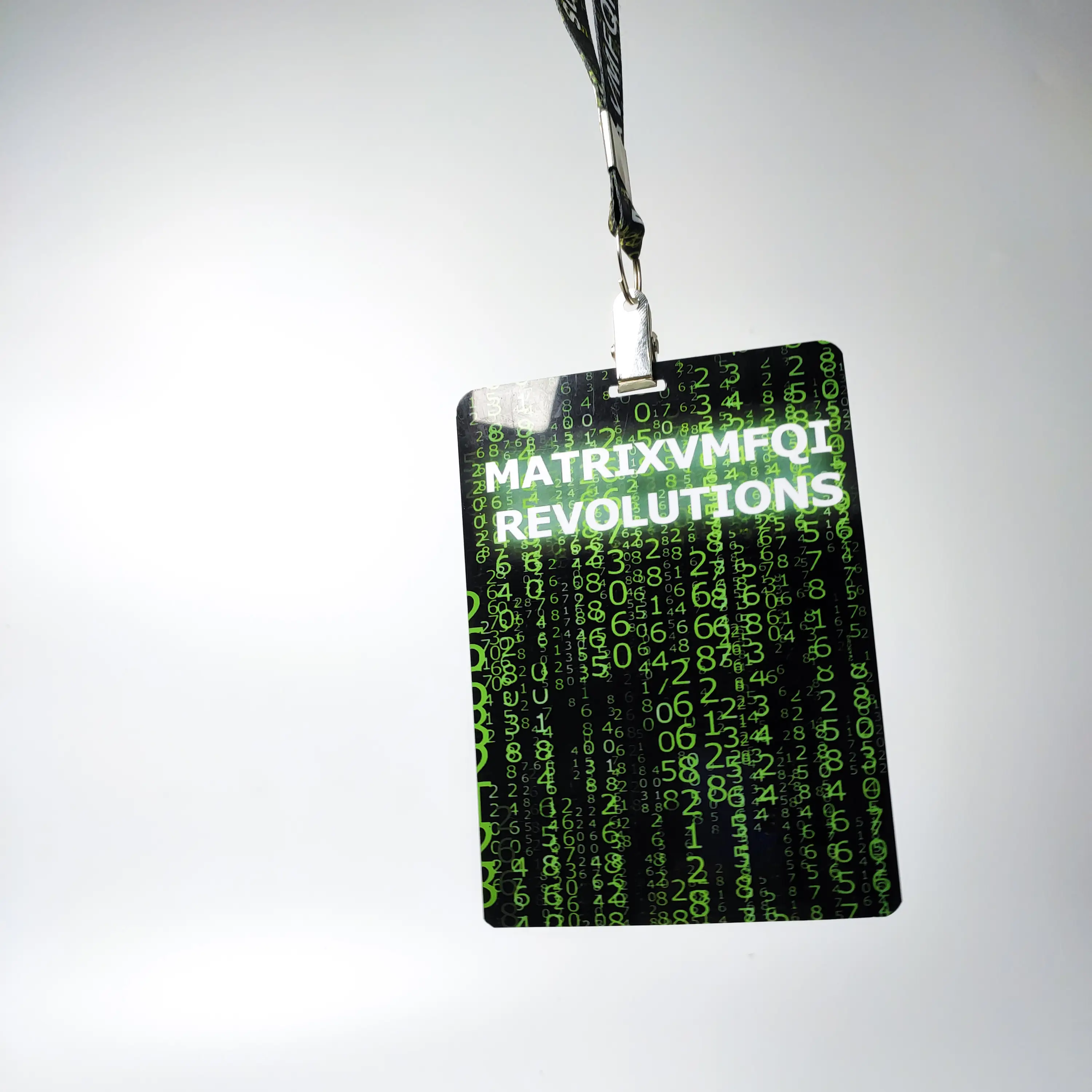 Credencial em pvc ou couche para feiras e eventos cracha crachás