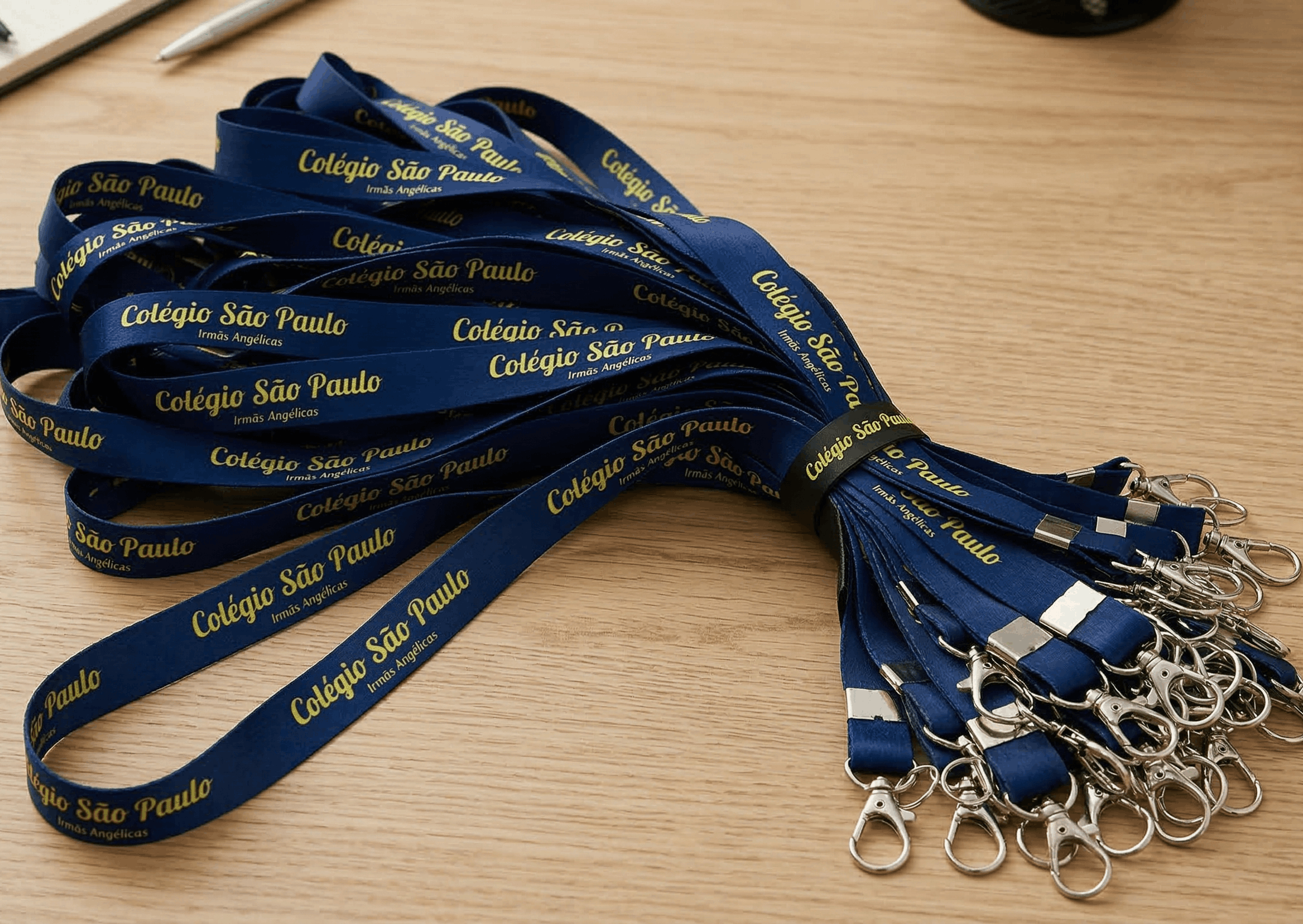 Fábrica de Crachás em Sao-paulo-sp -  - Cordões Personalizados Colégio São Paulo.
